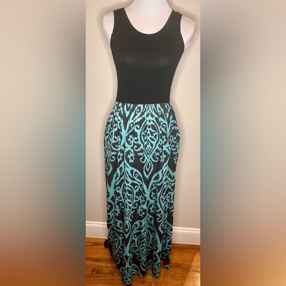 Elegant Black and Teal Maxi Dress